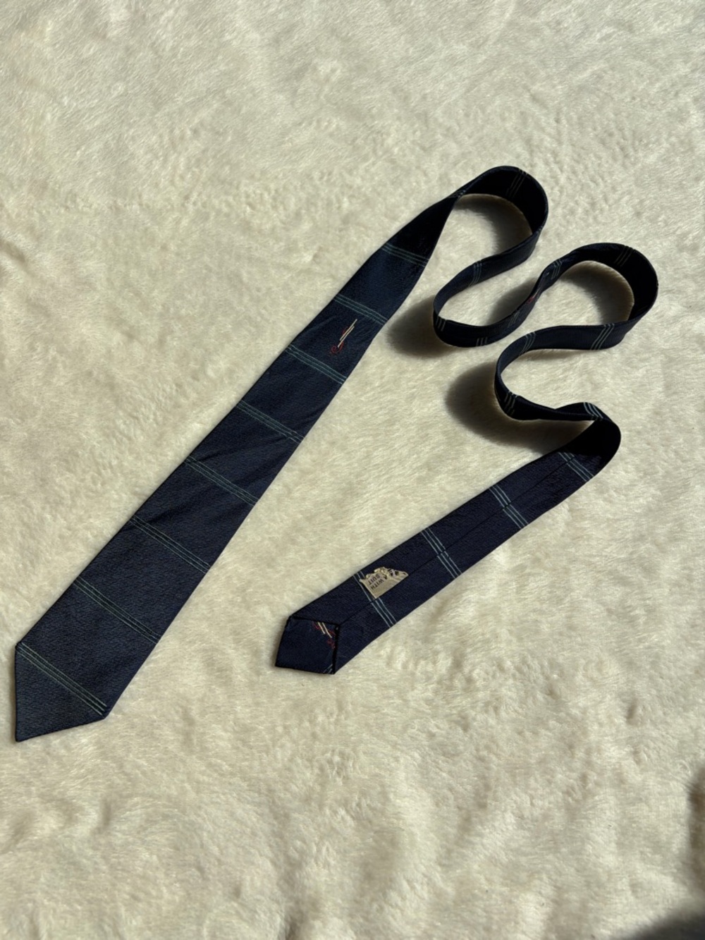 60's Wembley Men's Plaid Navy Blue Tie Embroidered Woven Classic‎ Size One Piece